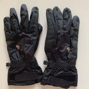 Men’s lightweight Mountain Hardwear Gloves